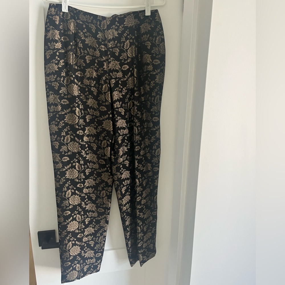 Dana Buchman floral trowser